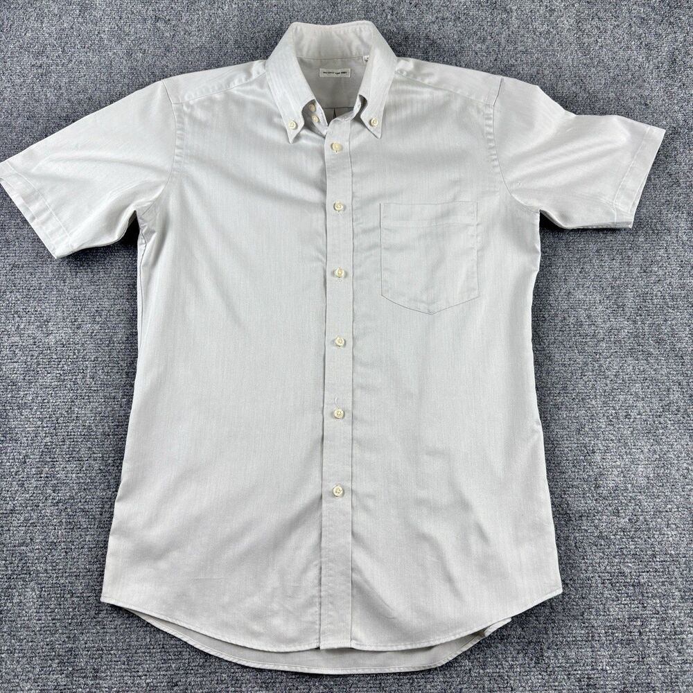 Mens M Easy Care Shirt Gray Herringbone Short Sleeve Pocket